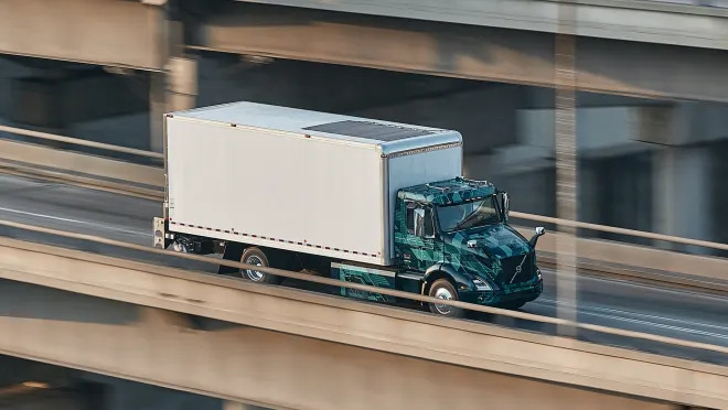 Volvo's Electric Semi Truck with 150-Mile Range Coming in 2021