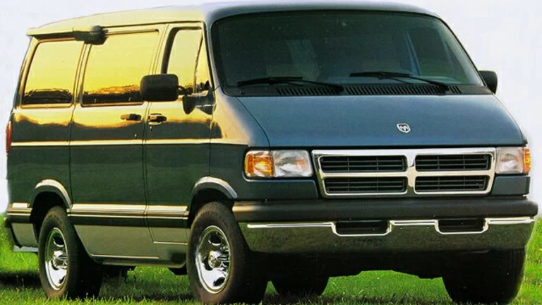 1999 Dodge Ram Wagon 2500 Base Passenger Van