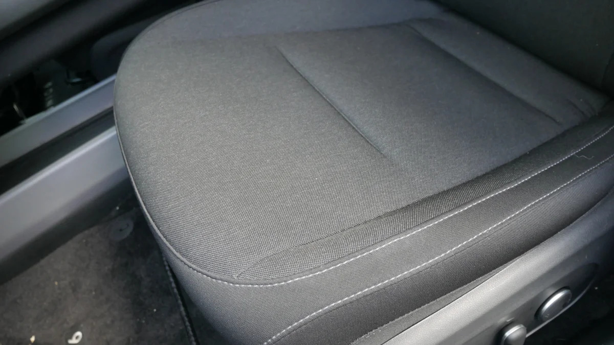2023 Hyundai Ioniq 6 SE fabric seating