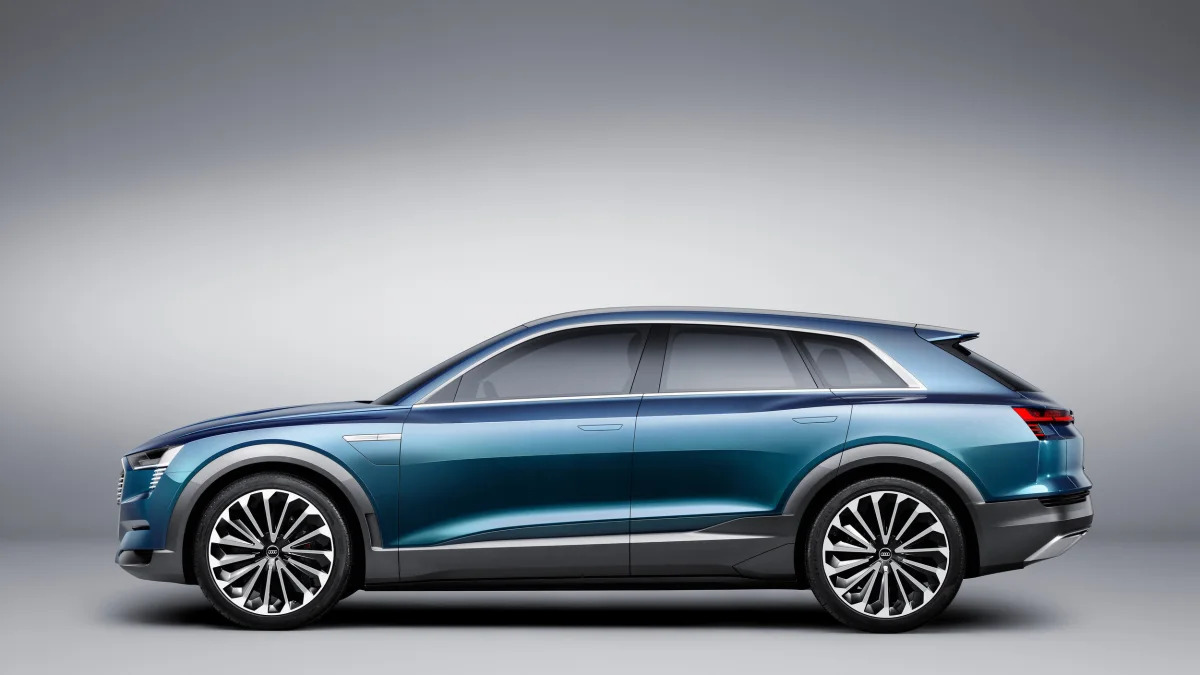 Audi e-tron quattro concept side profile