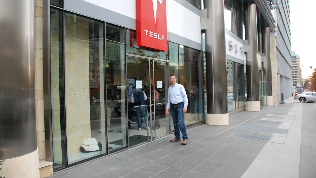 DC Tesla Store
